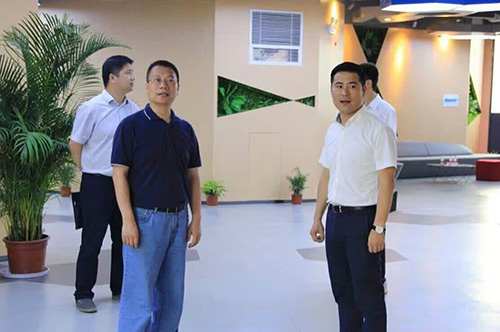 20160818拱墅區委常委、組織部李煒蒞臨杭州建華文創集團總部調研指導 (3).jpg